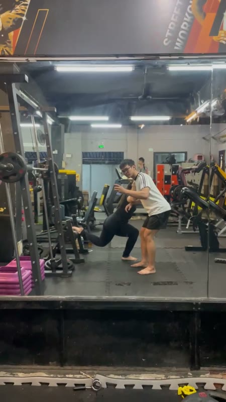 PT Cá Nhân: Kỹ Thuật Chuyển Động
